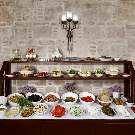 Yundantik Cunda Konaklari Oda ve Kahvaltı Ayvalı