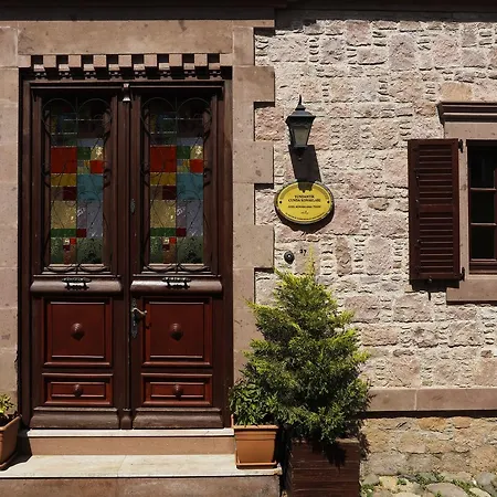 Oda ve Kahvaltı Yundantik Cunda Konaklari